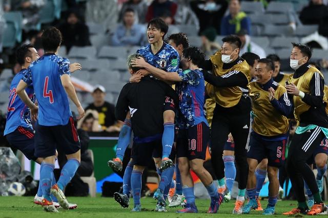 日本球队获胜晋级历史性一刻
