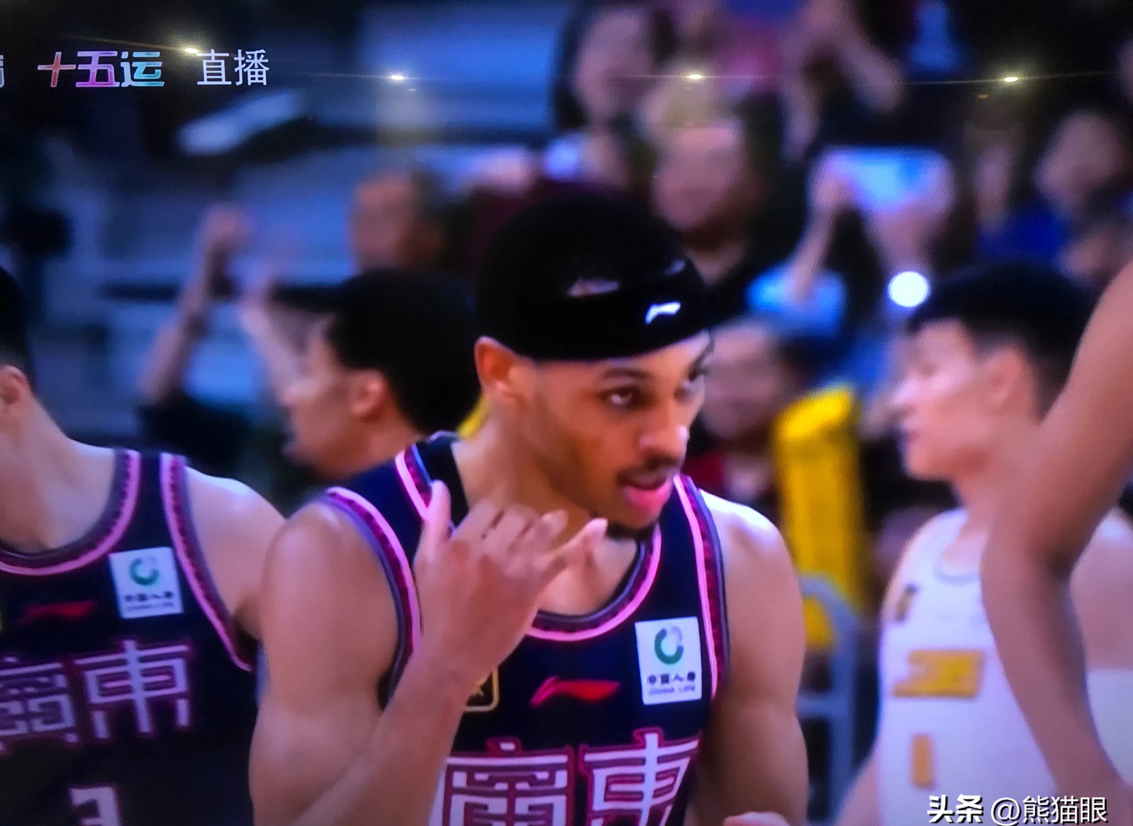 广东队再度击败所有对手，咄咄逼人赢得胜利的简单介绍